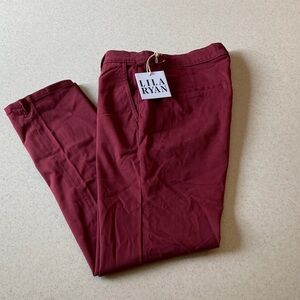 NWT Lila Ryan Burgundy Petite Tapered Pants